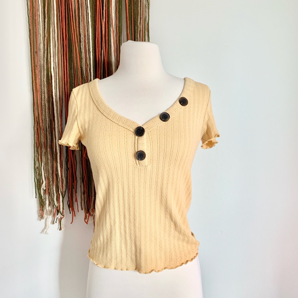 American eagle outfitters yellow top